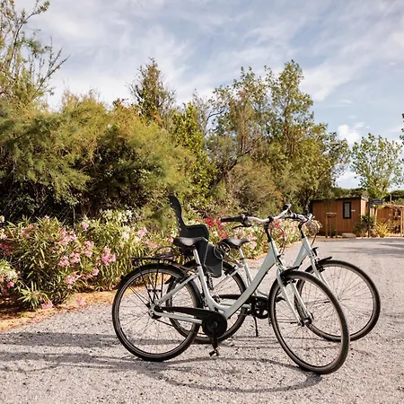 Blendin Retreat Agde פארק נופש