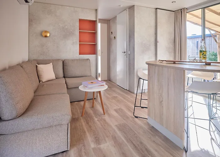 Blendin Retreat Agde Aldeamento Turístico